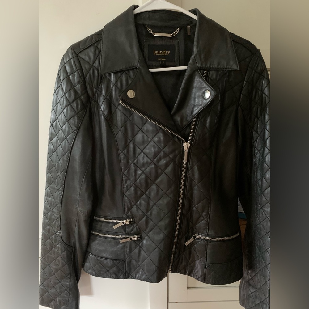 Laundry by Shelli Segal black leather moto jacket quilted with zippers size S